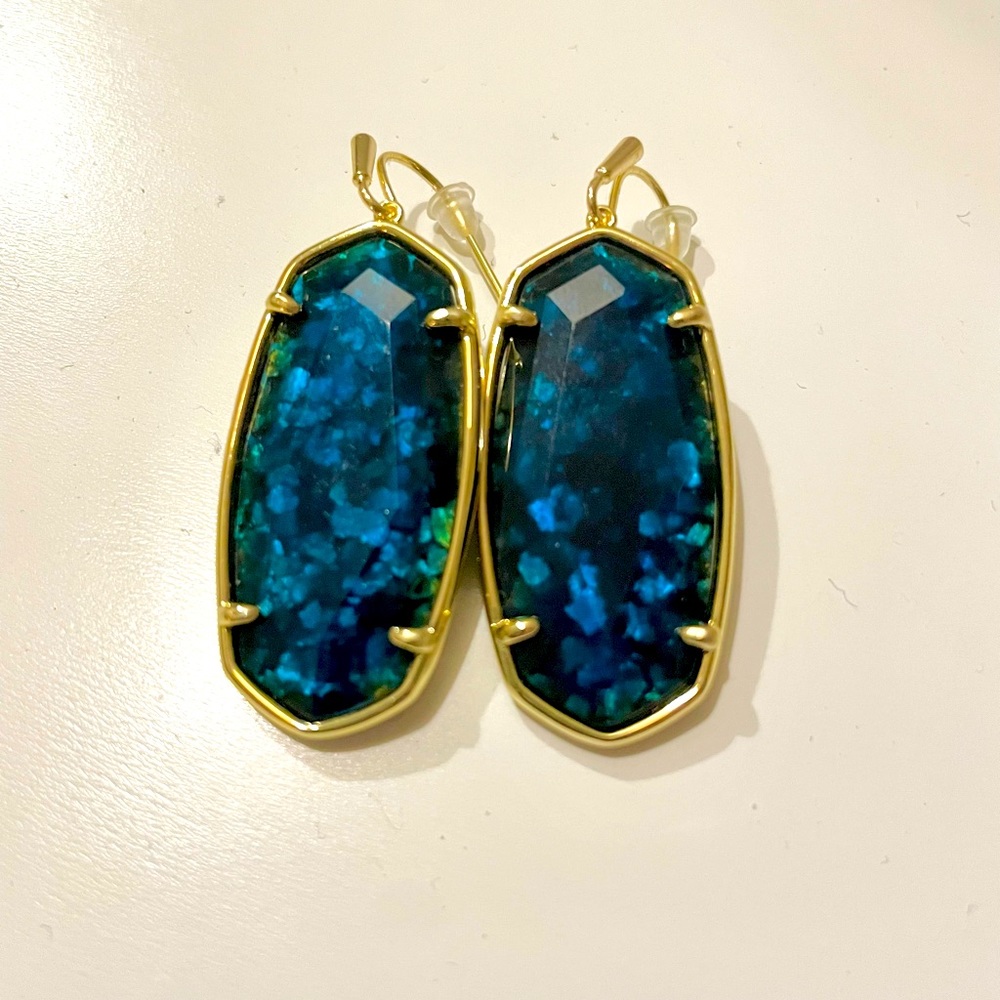 Elle Earrings